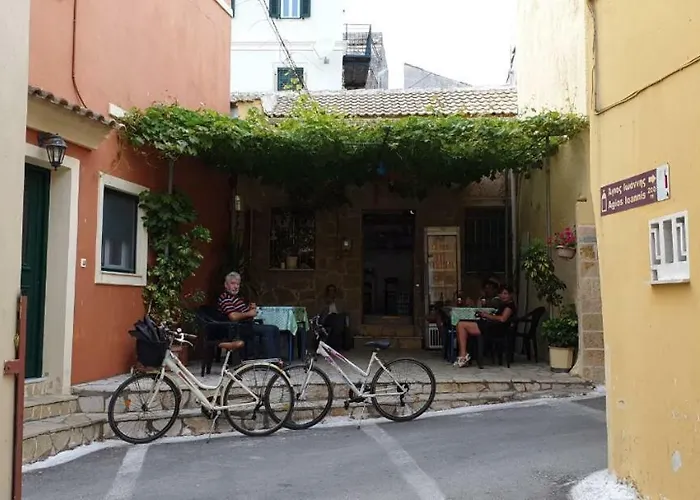 La Casa Del Barbiere شقة Argyrades