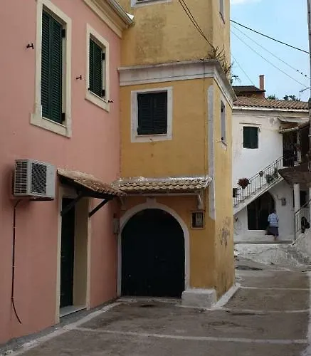 La Casa Del Barbiere Argyrades